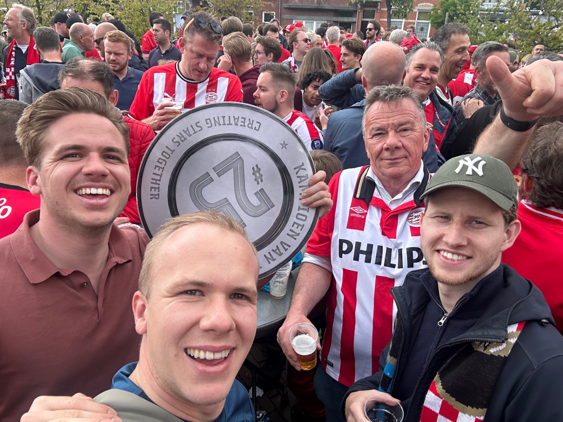 Joris celebrating with family and friends in PSV colours.